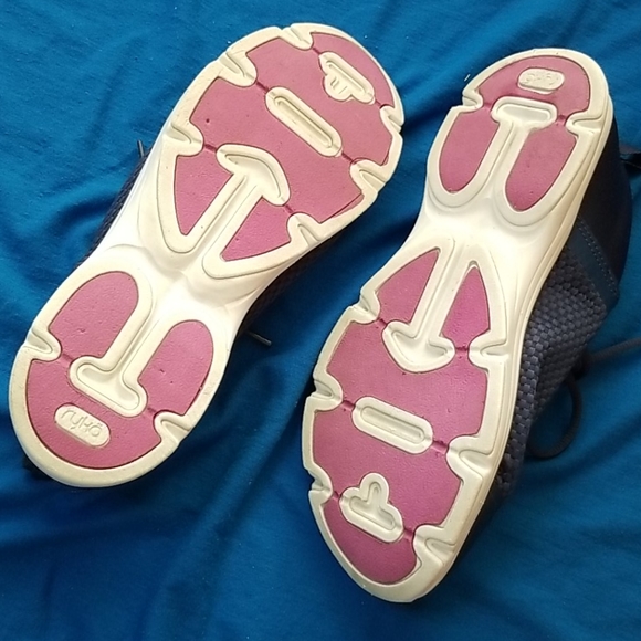 Ryka Joyful walking shoe - Picture 2 of 8